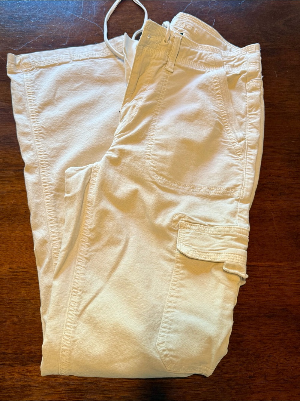 American Eagle Outfitterswomens Cream Cargo Pants - Utility Pockets